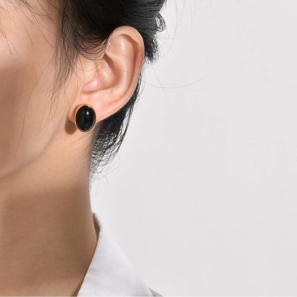 18K Gold Plated Black Agate Stud Earrings - Picture 3 of 9